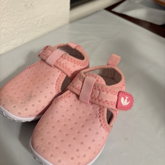 Pink Toddler Pink Shoes Water  Size 6 - Picture 7 of 7